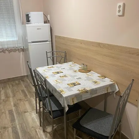 Apartment Pataklak Apartman Eger