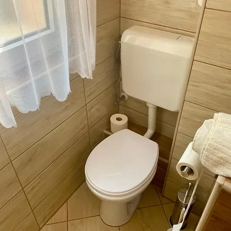 Apartment Pataklak Apartman *